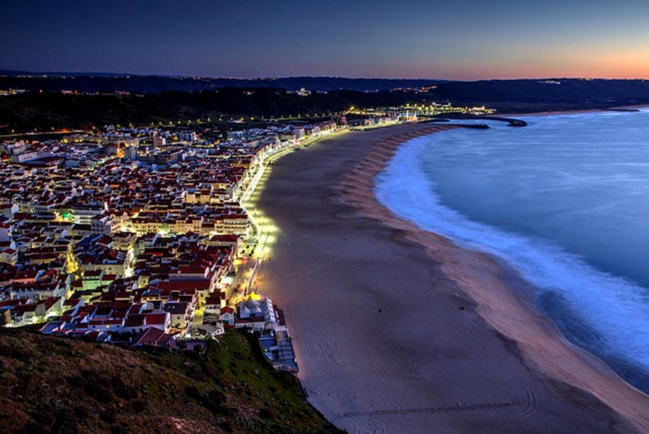 Light Wave Nazare Center 50M Beach Kültér fotó
